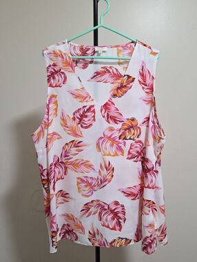 Laura Plus Size V-Neck Camisole in White with Pink & Orange Feather Print